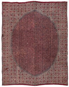 Ceremonieel doek en heilig erfstuk (dodot) met bloemen chintz ontwerp